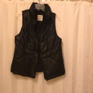 Black puffy vest